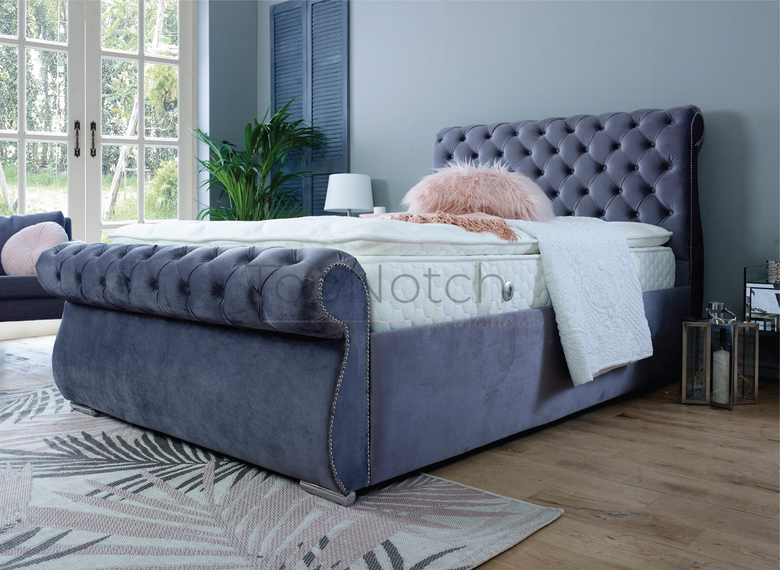 Sworn Sleigh Bed